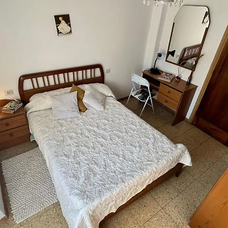 Casa De Aldea A Cinza